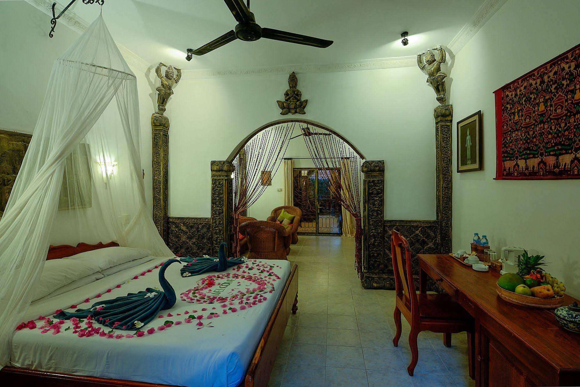 Bopha Siem Reap Boutique Hotel ภายนอก รูปภาพ